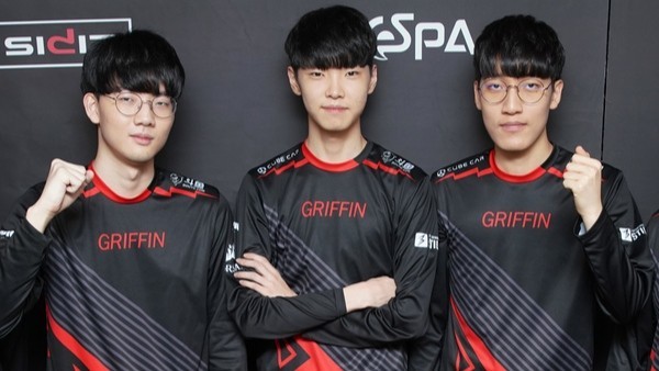 队友对他的 队友对他的