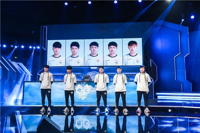 他的状态正 他的状态正