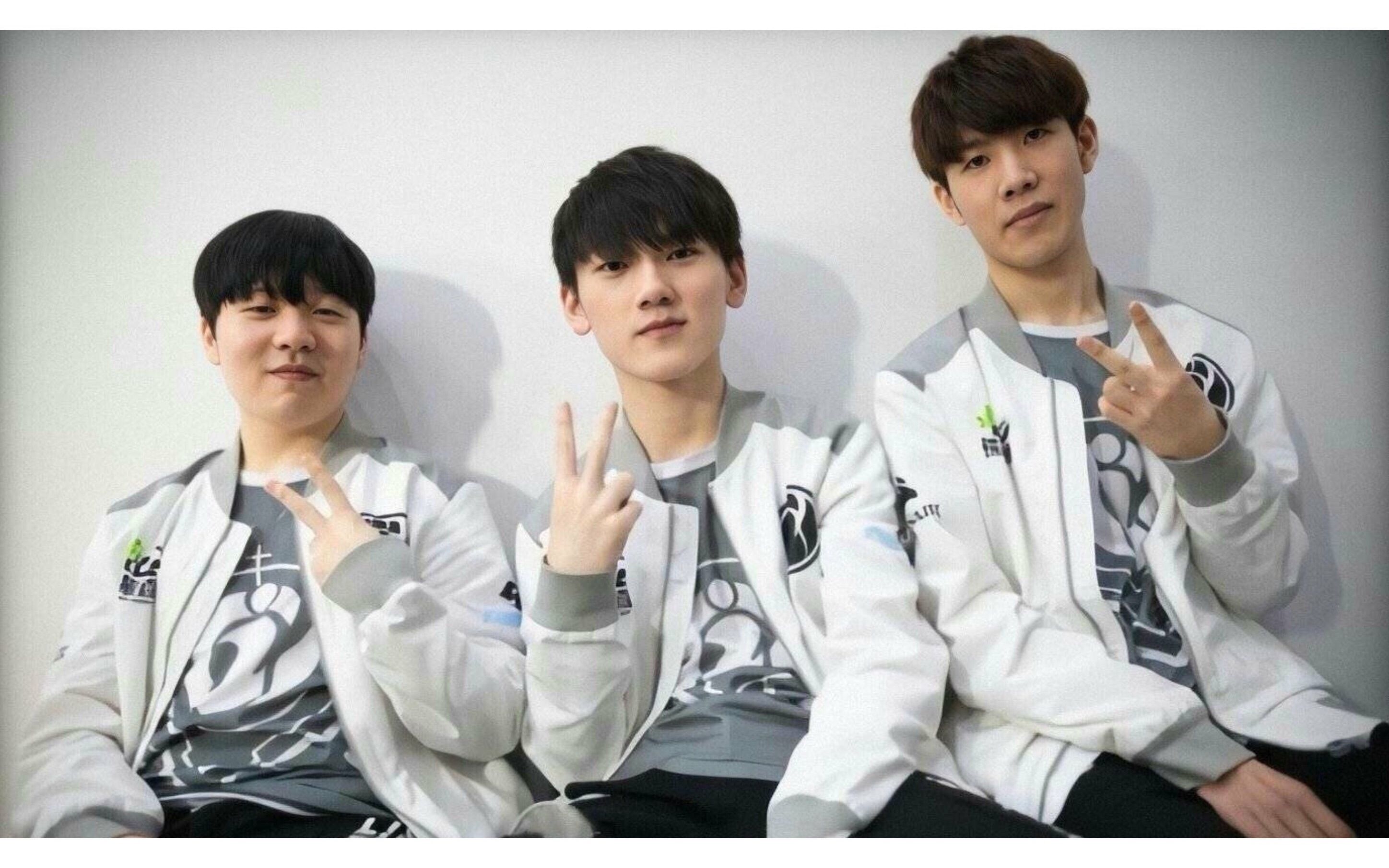 对手后的自 对手后的自